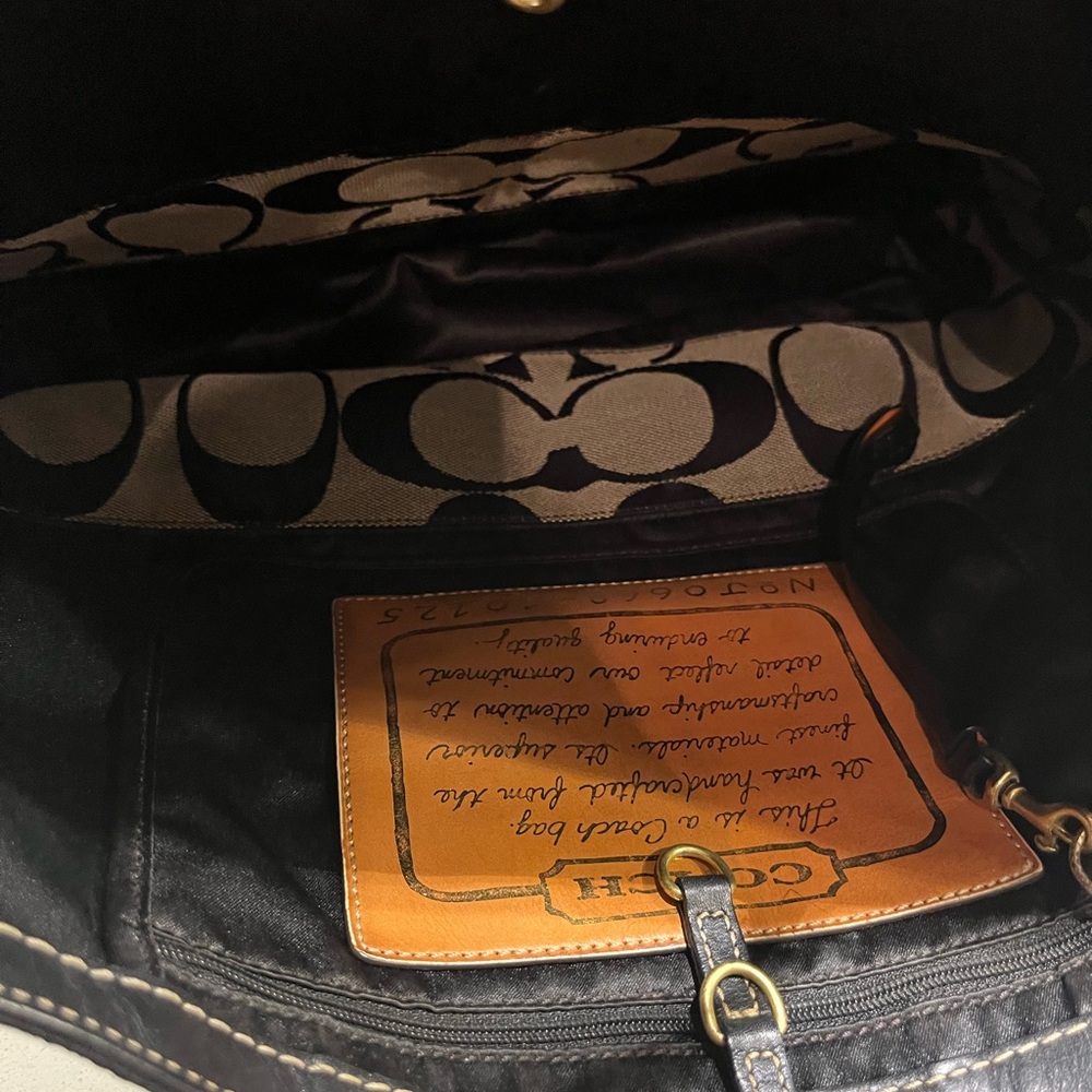 Coach tote - Picture 3 of 3